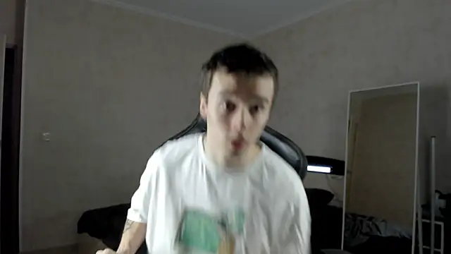 Snapshot of MasonWarholl chatting on February 13, 2025, 8:24 pm MasonWarholl online show from February 13, 2025, 8:24 pm