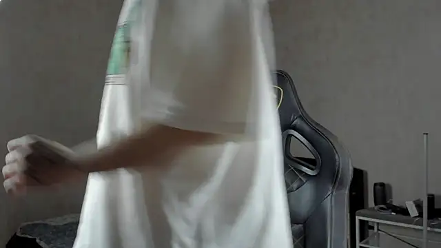 Snapshot of MasonWarholl chatting on February 27, 2026, 8:08 pm MasonWarholl online show from February 27, 2026, 8:08 pm