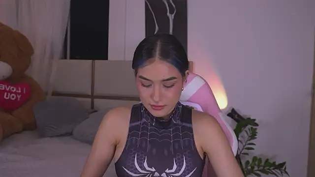AnnyHizzle online show from May 28, 2026, 11:32 pm