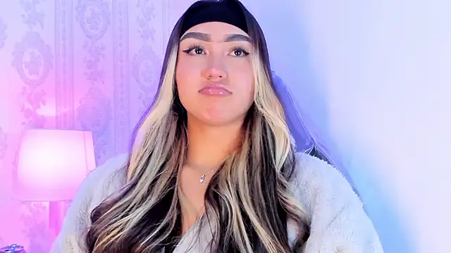 Snapshot of liaa_18 chatting on February 13, 2026, 3:17 am liaa 18 online show from February 13, 2026, 3:17 am