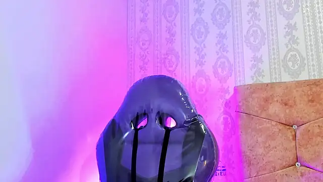 Snapshot of liaa_18 chatting on February 26, 2026, 4:12 am liaa 18 online show from February 26, 2026, 4:12 am