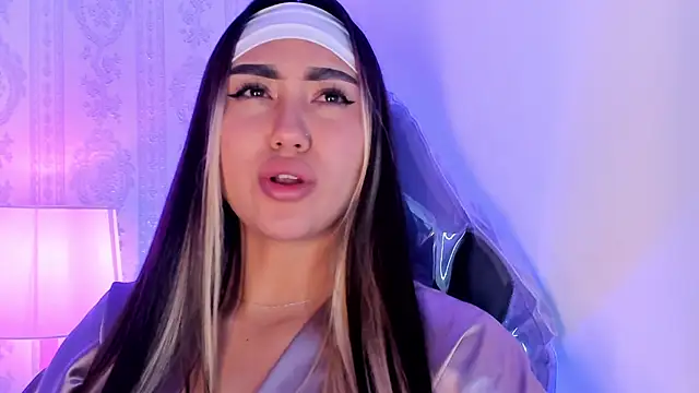 Snapshot of liaa_18 chatting on February 19, 2026, 7:16 am liaa 18 online show from February 19, 2026, 7:16 am