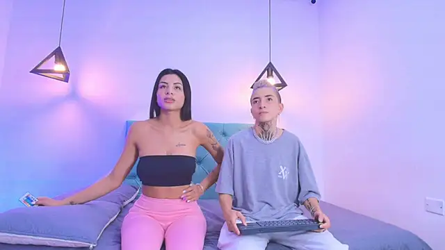 Tinny and Candy online show from March 5, 2025, 1:17 pm