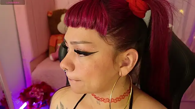 zoesullivan online show from April 17, 2026, 9:56 am