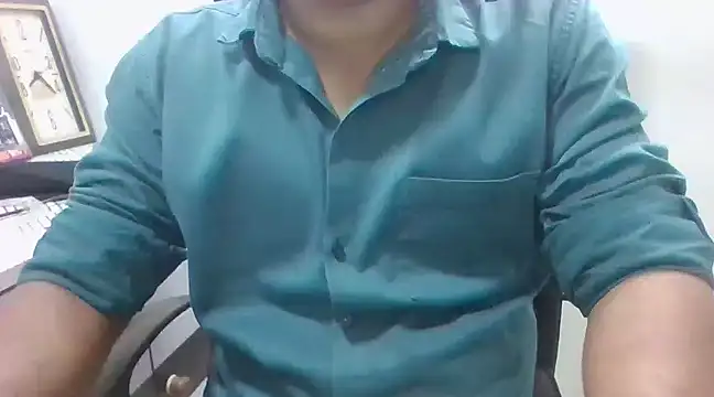 Snapshot of indianbull3684 chatting on January 15, 2025, 2:56 pm indianbull3684 online show from January 15, 2025, 2:56 pm