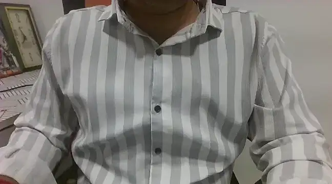 Snapshot of indianbull3684 chatting on January 7, 2025, 2:30 pm indianbull3684 online show from January 7, 2025, 2:30 pm