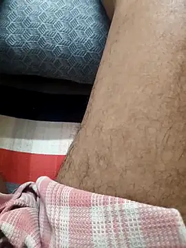 Snapshot of indianbull3684 chatting on October 19, 2025, 5:43 am indianbull3684 online show from October 19, 2025, 5:43 am