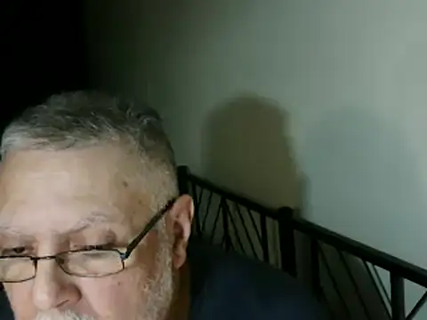 100Tauros online show from October 23, 2025, 9:24 pm