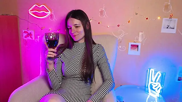 Snapshot of Wonder_woman24 chatting on September 27, 2025, 8:37 pm Wonder woman24 online show from September 27, 2025, 8:37 pm