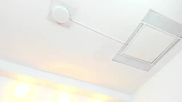 Juliabadlee online show from March 3, 2025, 2:44 am