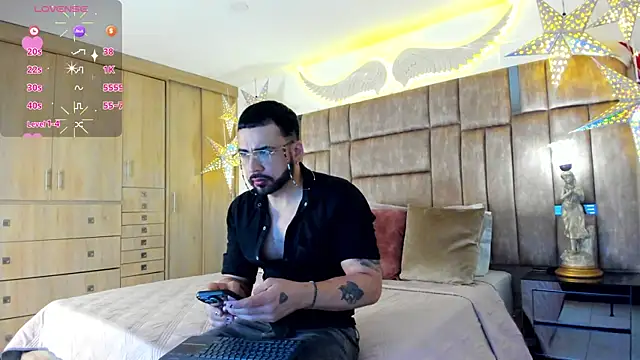 petterwilly1 online show from December 15, 2025, 3:07 pm