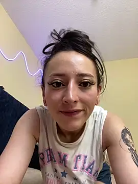 liaqueen610 online show from November 21, 2025, 11:15 pm