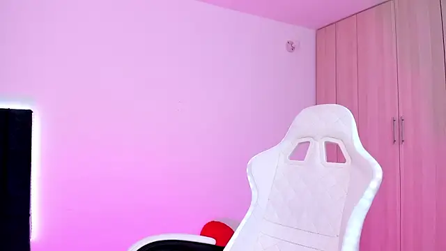 liaqueen610 online show from March 6, 2025, 3:24 am