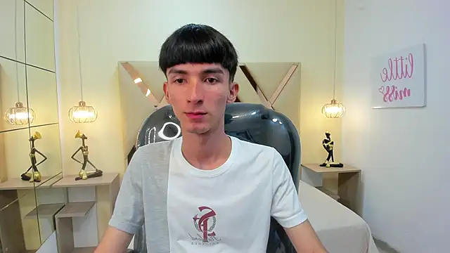 Snapshot of Jake_evans chatting on December 4, 2025, 2:16 pm Jake evans online show from December 4, 2025, 2:16 pm