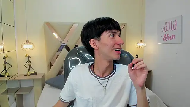 Snapshot of Jake_evans chatting on November 22, 2025, 12:59 pm Jake evans online show from November 22, 2025, 12:59 pm