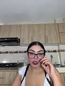 zui lu online show from October 31, 2025, 3:03 am