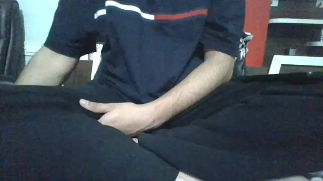 Snapshot of lovehalf08 chatting on January 4, 2025, 5:58 pm lovehalf08 online show from January 4, 2025, 5:58 pm