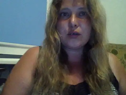 Snapshot of ParisMimi chatting on July 3, 2026, 8:48 pm ParisMimi online show from July 3, 2026, 8:48 pm