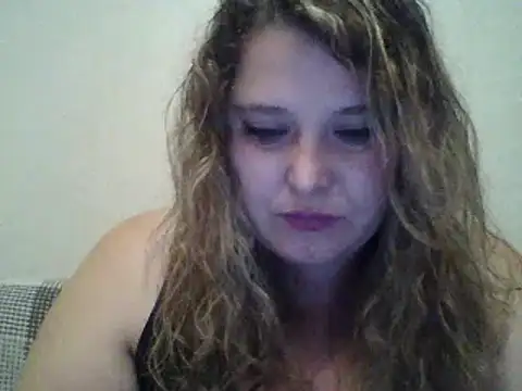 ParisMimi online show from October 25, 2025, 9:15 pm