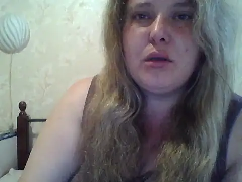 Snapshot of ParisMimi chatting on June 10, 2026, 9:10 am ParisMimi online show from June 10, 2026, 9:10 am