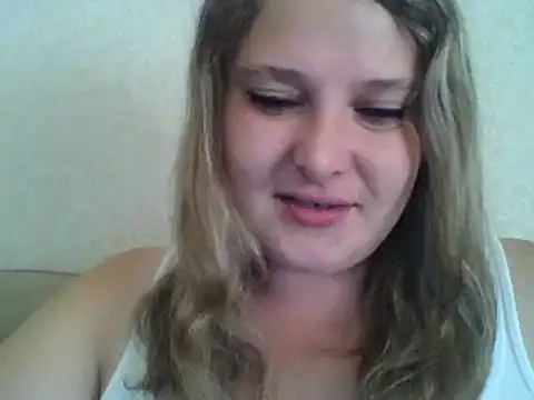 ParisMimi online show from September 15, 2025, 7:42 am