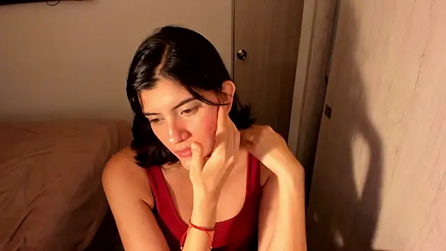 misstoya online show from May 20, 2026, 12:51 am