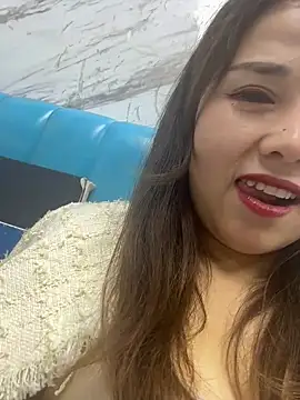 Efangfang online show from March 2, 2025, 2:58 pm