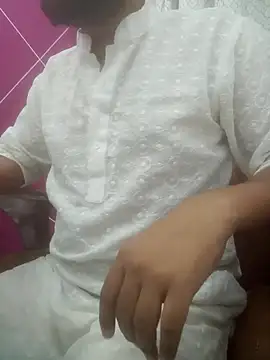 Snapshot of zakly69 chatting on October 30, 2025, 2:36 pm zakly69 online show from October 30, 2025, 2:36 pm