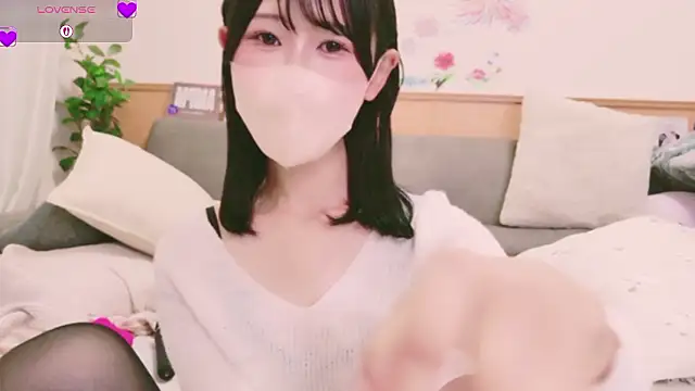 Conatsu online show from September 10, 2025, 3:49 am