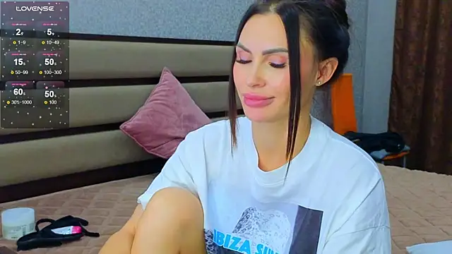 KimDavisBaby online show from October 12, 2025, 1:45 pm