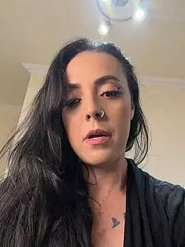 AndreaValencia online show from July 23, 2026, 9:44 pm