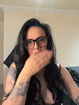 AndreaValencia online show from August 3, 2026, 8:26 pm