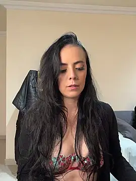 AndreaValencia online show from July 24, 2026, 8:16 pm