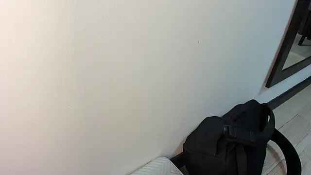 selene red  online show from March 25, 2026, 12:22 am