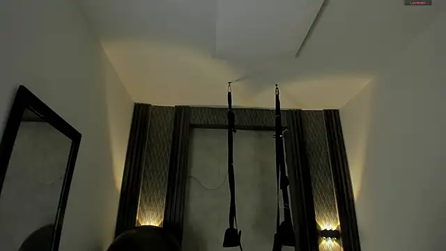Snapshot of selene_red_ chatting on October 7, 2025, 1:45 pm selene red online show from October 7, 2025, 1:45 pm