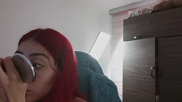Snapshot of selene_red_ chatting on July 14, 2026, 2:12 pm selene red online show from July 14, 2026, 2:12 pm