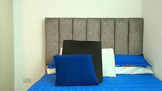 Snapshot of karina_lewis_ chatting on November 5, 2025, 3:53 am karina lewis online show from November 5, 2025, 3:53 am