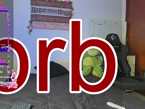 Snapshot of maika28 chatting on April 15, 2026, 1:26 pm maika28 online show from April 15, 2026, 1:26 pm