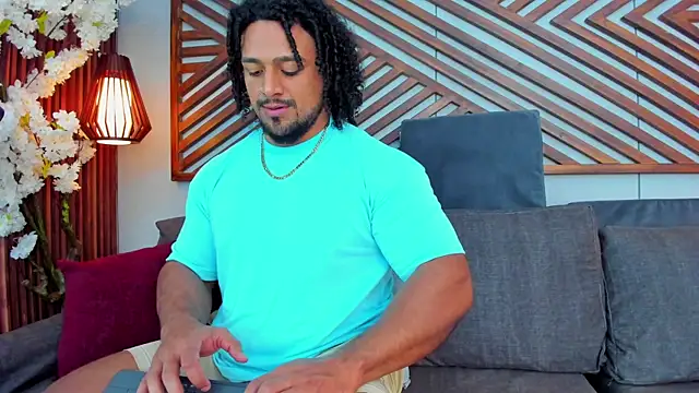 MikeEstevess online show from May 20, 2026, 7:49 am
