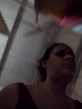 Snapshot of Andreita_95 chatting on March 22, 2026, 12:40 pm Andreita 95 online show from March 22, 2026, 12:40 pm