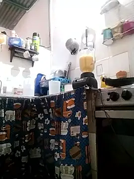 Snapshot of Andreita_95 chatting on April 6, 2026, 3:02 pm Andreita 95 online show from April 6, 2026, 3:02 pm