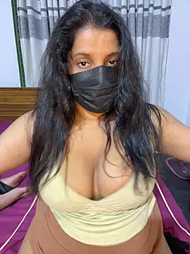 NOORA-GIRL online show from May 23, 2026, 5:50 am