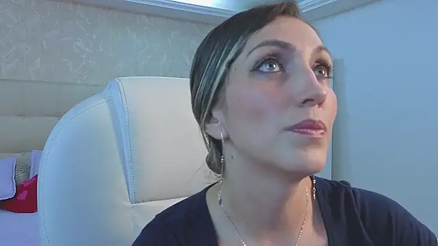 anny sweet72 online show from March 18, 2026, 12:19 pm