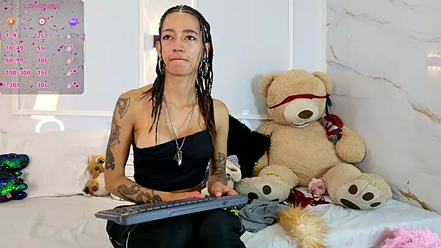 Snapshot of zorravioletta1 chatting on February 19, 2026, 12:13 pm zorravioletta1 online show from February 19, 2026, 12:13 pm