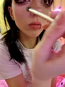 Snapshot of _Alice_0-0 chatting on December 6, 2024, 7:39 pm  Alice 0-0 online show from December 6, 2024, 7:39 pm