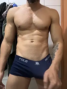 Lb20gostoso online show from September 26, 2025, 4:41 am