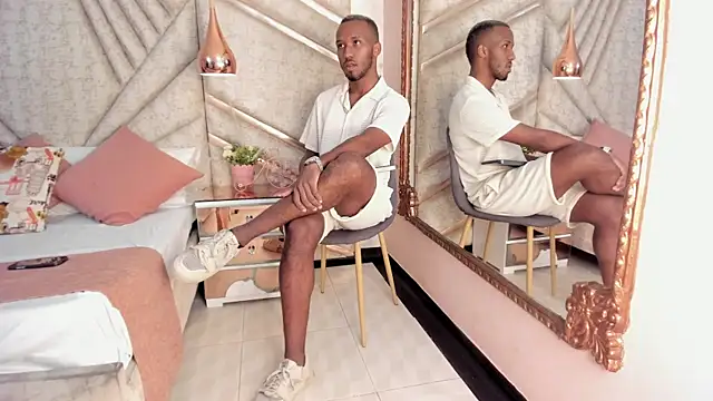 Snapshot of JamesParck chatting on March 14, 2025, 11:56 am JamesParck online show from March 14, 2025, 11:56 am