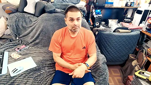 ClampMaster online show from October 11, 2025, 10:00 pm