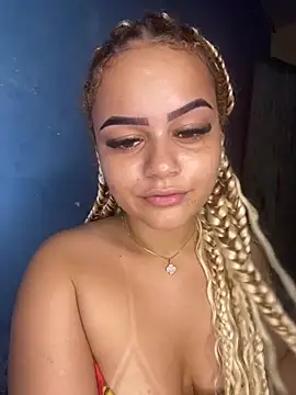 Lolacavalona online show from January 14, 2025, 9:30 pm