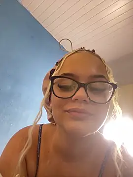 Lolacavalona online show from December 30, 2024, 12:00 am